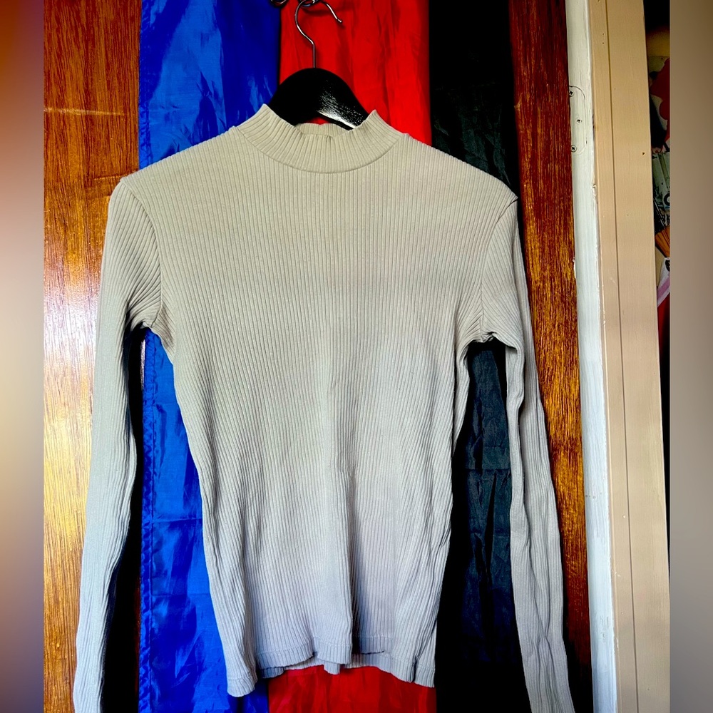 Women’s Mock Neck Top